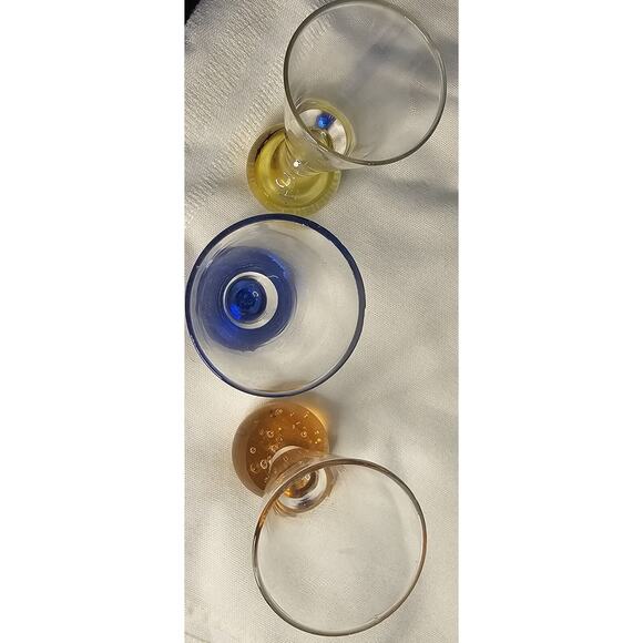 Set Of Three Bubble Bottomed Shot Glasses Different Colors - Picture 5 of 11